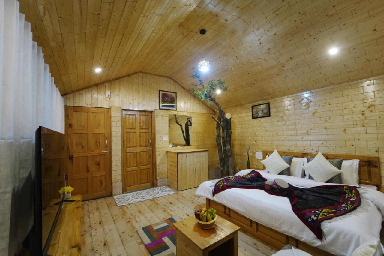 Tree House Latos Tandi Hotel Jibhi Kültér fotó