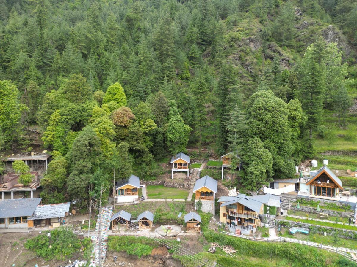 Tree House Latos Tandi Hotel Jibhi Kültér fotó