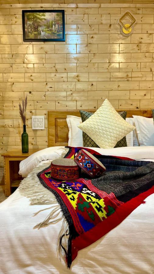 Tree House Latos Tandi Hotel Jibhi Kültér fotó