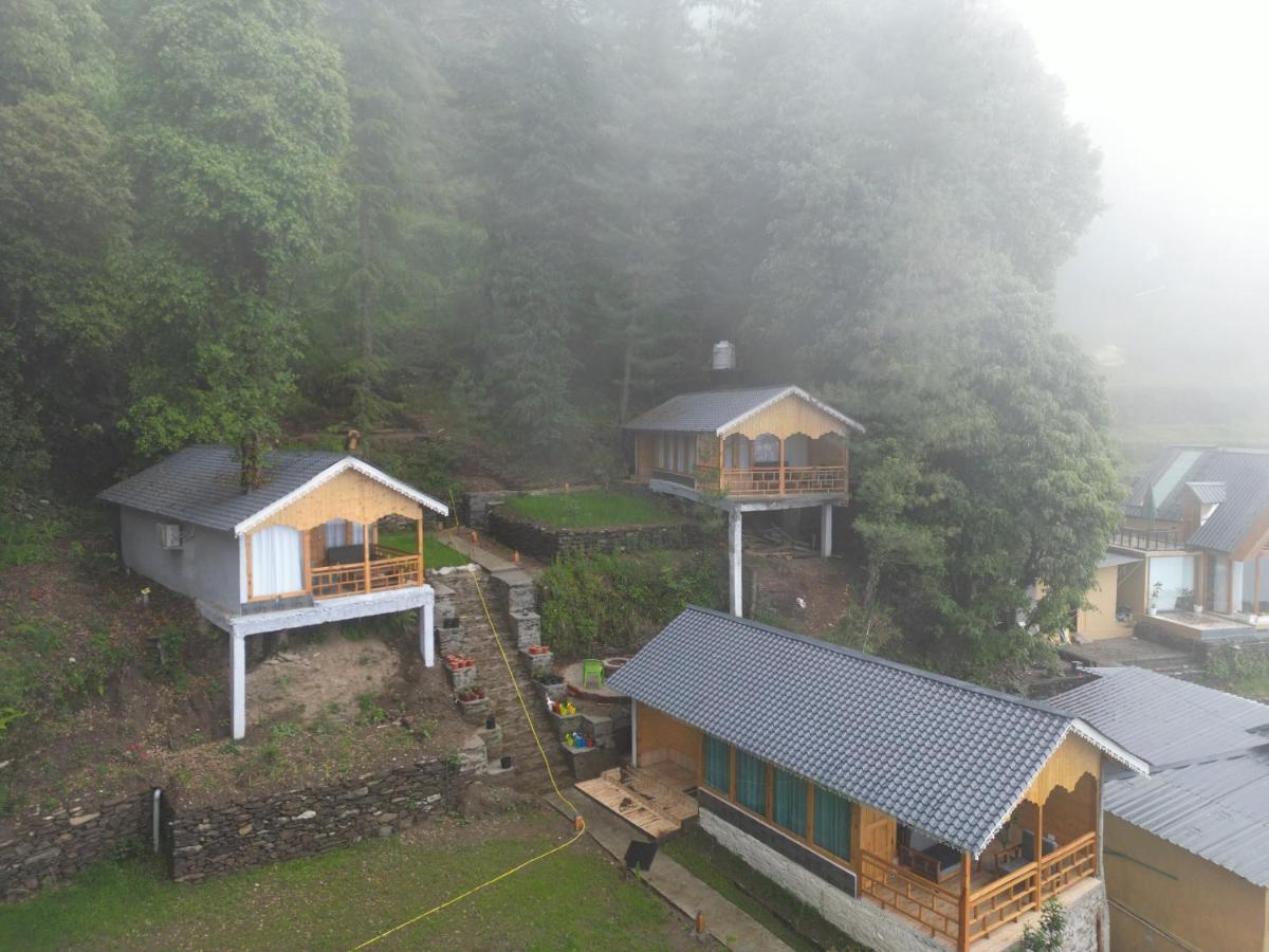 Tree House Latos Tandi Hotel Jibhi Kültér fotó