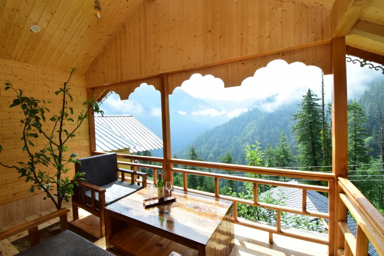 Tree House Latos Tandi Hotel Jibhi Kültér fotó