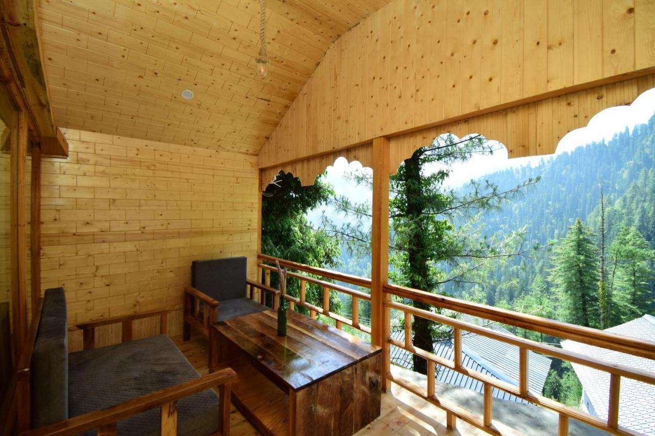 Tree House Latos Tandi Hotel Jibhi Kültér fotó